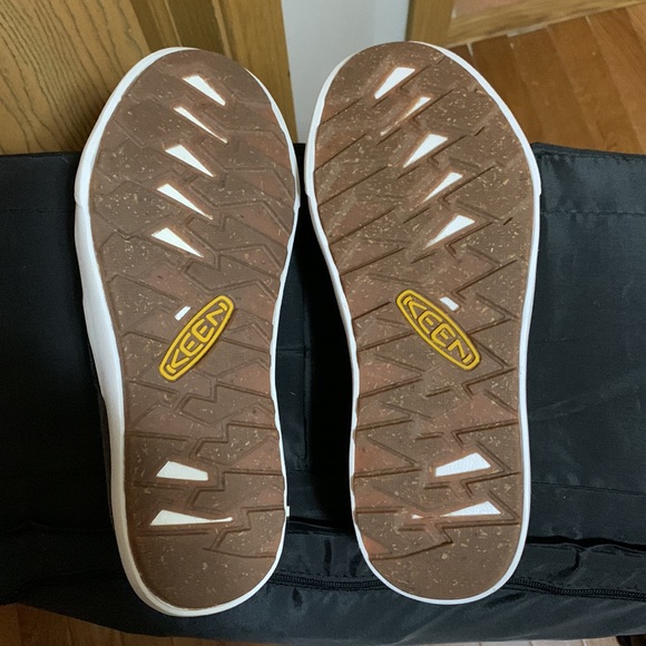 KEEN Shoes - Picture 8 of 12